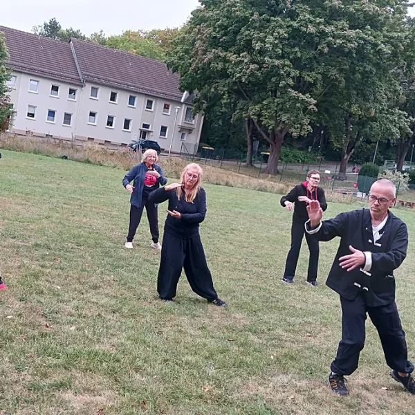 10.09. TAI CHI im Stadtgarten