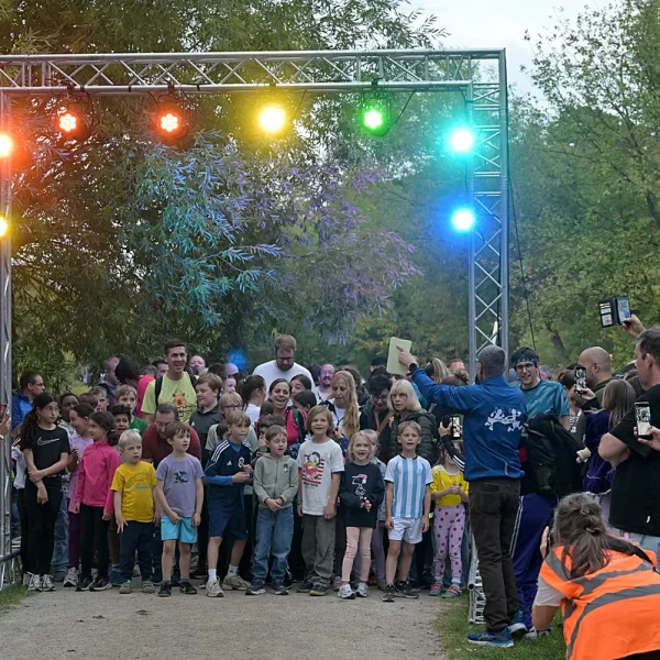 web Lichterlauf 2026 26-ll-start-kinderlauf web Lichterlauf 2026 26-ll-start-kinderlauf